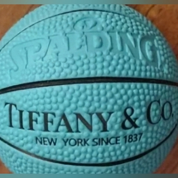 NEW! SPALDING BASKETBALL KEYCHAIN w/SIZE 9 SILVER PLATED SPORTS RING AND POSTER! - Picture 5 of 16